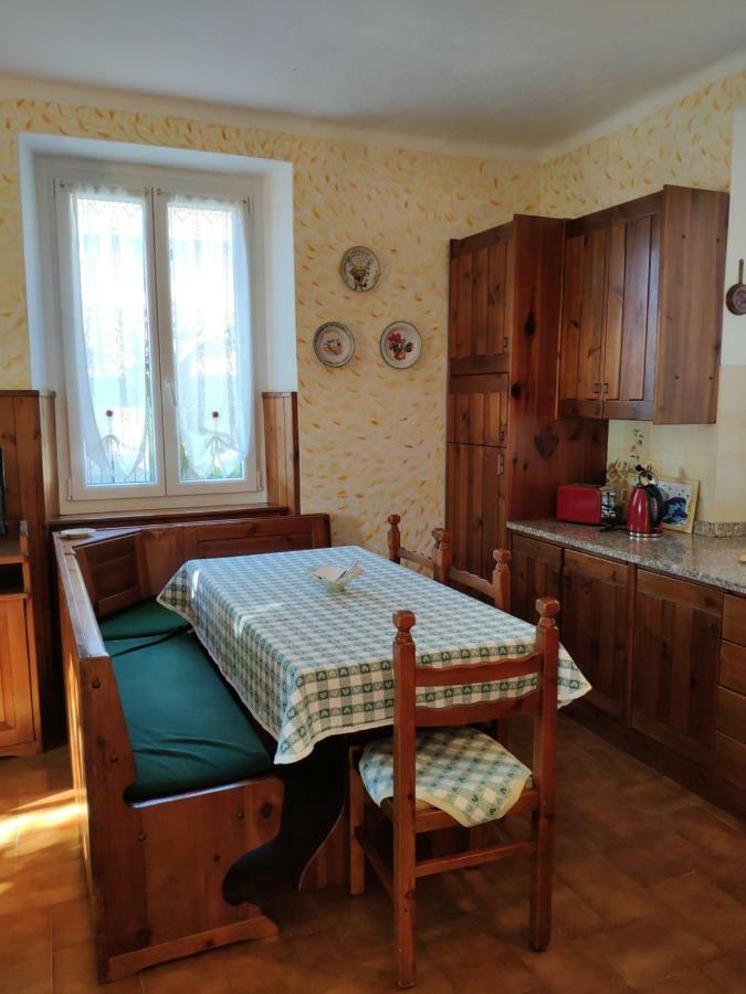 Casa Gialla Джера-Ларио Экстерьер фото
