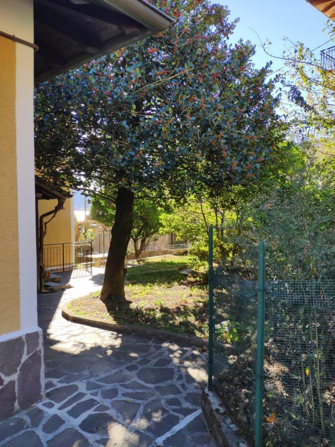Casa Gialla Джера-Ларио Экстерьер фото